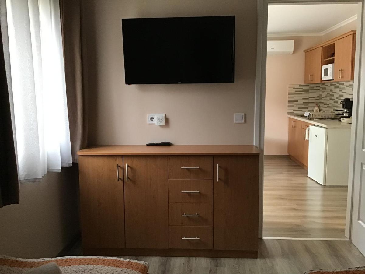 Dravecz Apartman Balatonlelle Exterior photo