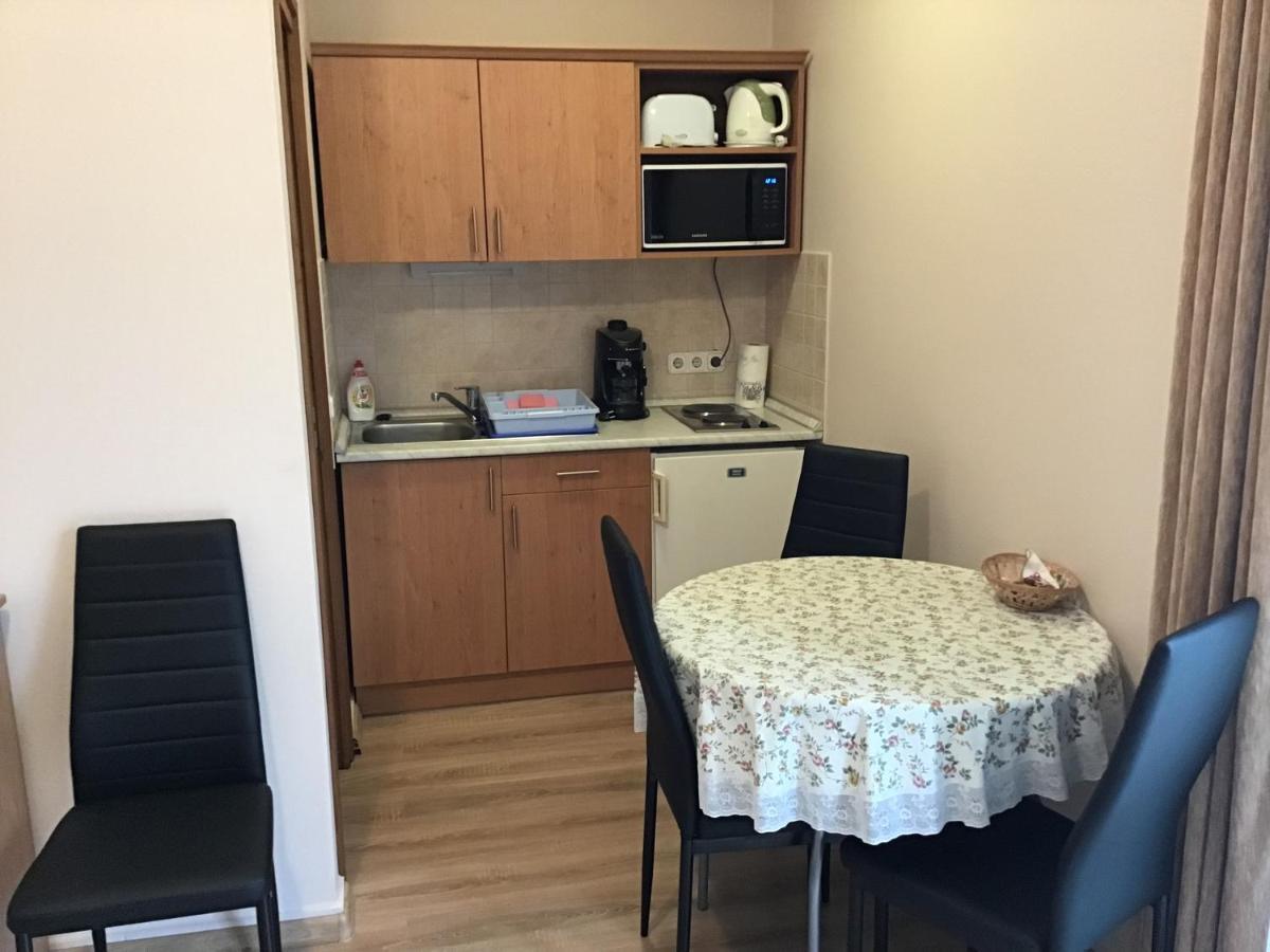 Dravecz Apartman Balatonlelle Exterior photo